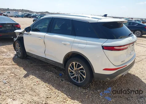 2021 Lincoln Corsair Standard z USA, uszkodzony, nr VIN 5LMCJ1C97MUL03505